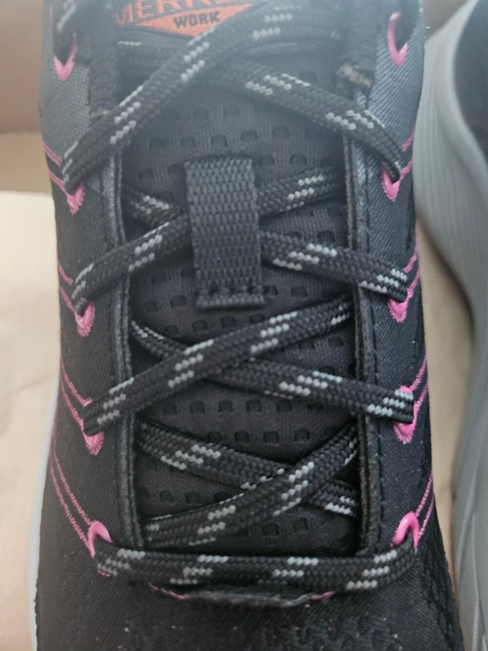 NIB Merrell Moab Flight CF Work Shoes - Black/Fuchsia Safety Toe - Women's 9 M - Picture 6 of 13